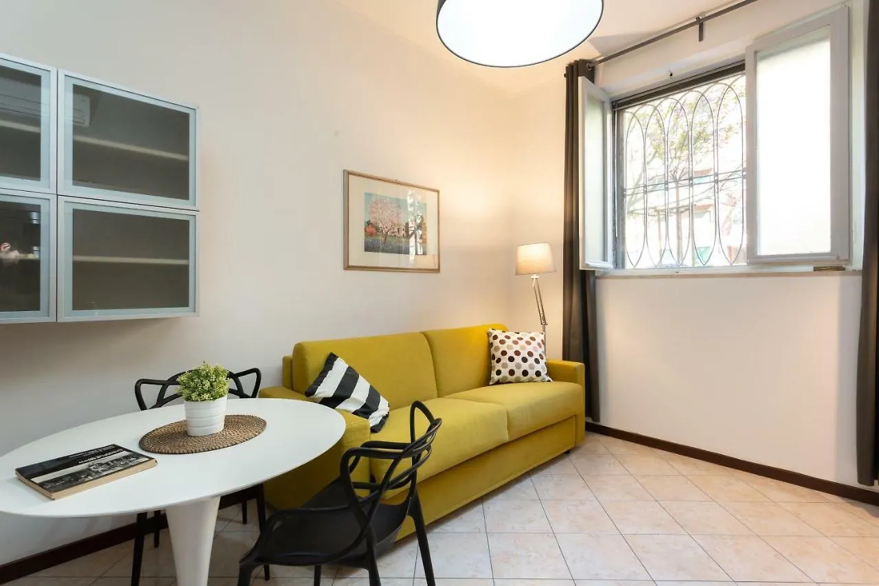 The Best Rent - Cozy Studio Apartment In Milan Downtown 0*,  Italia