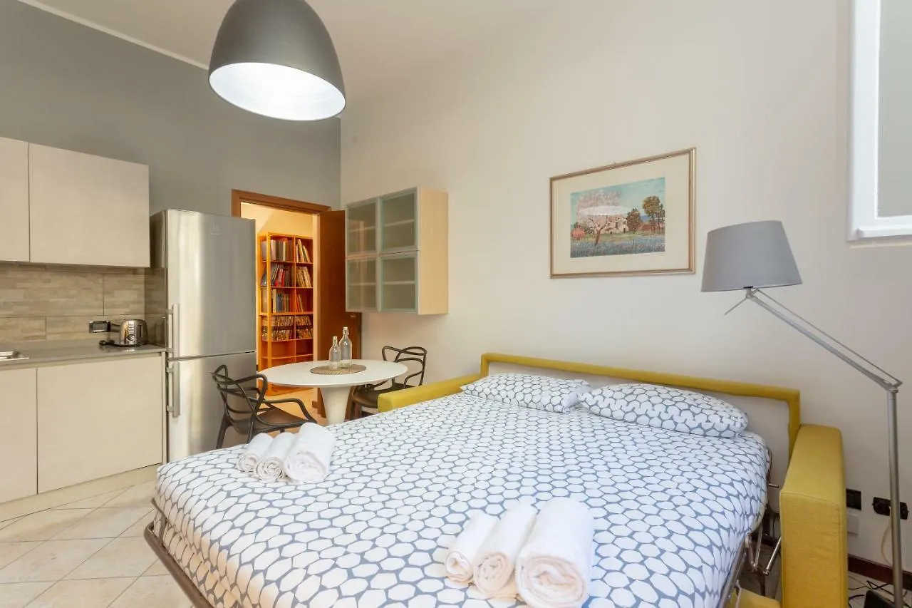 The Best Rent - Cozy Studio Apartment In Milan Downtown